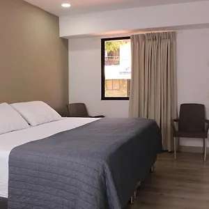 Boutique Plaza Hotel