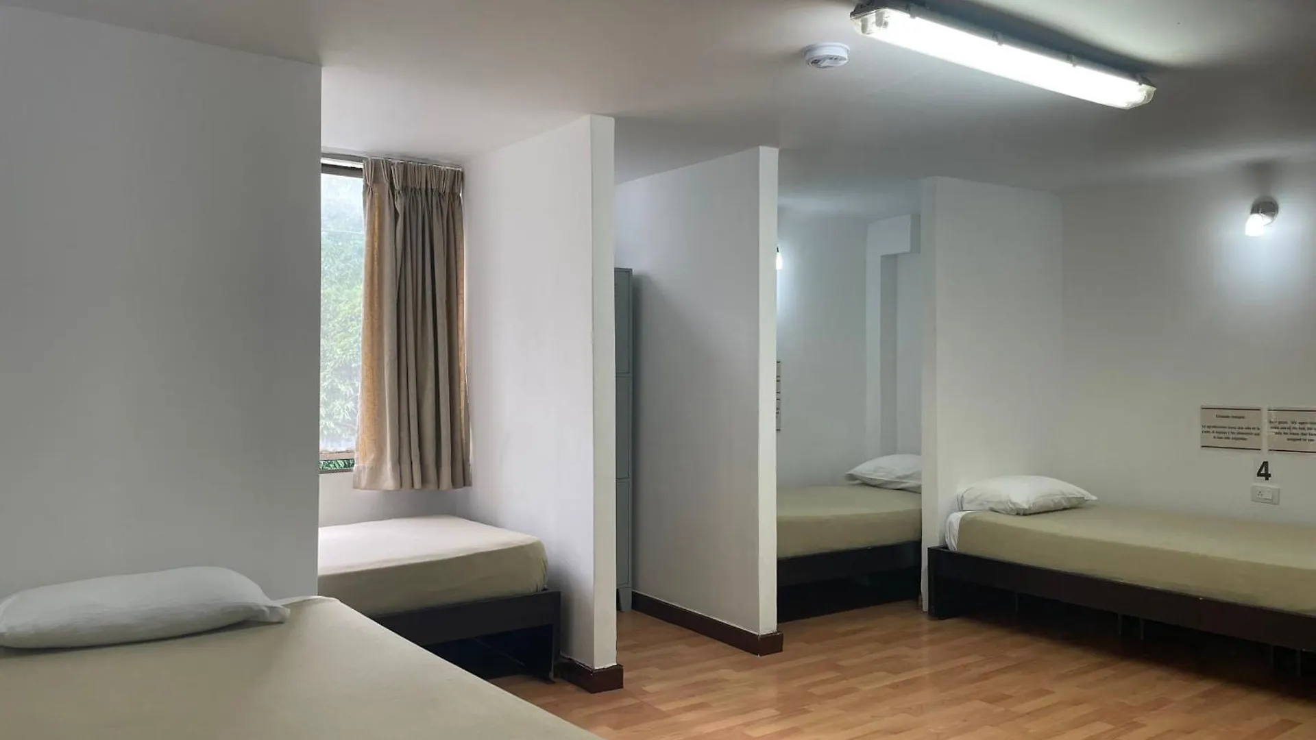 Hostal Lleras Calle 8 Medellin Colombia