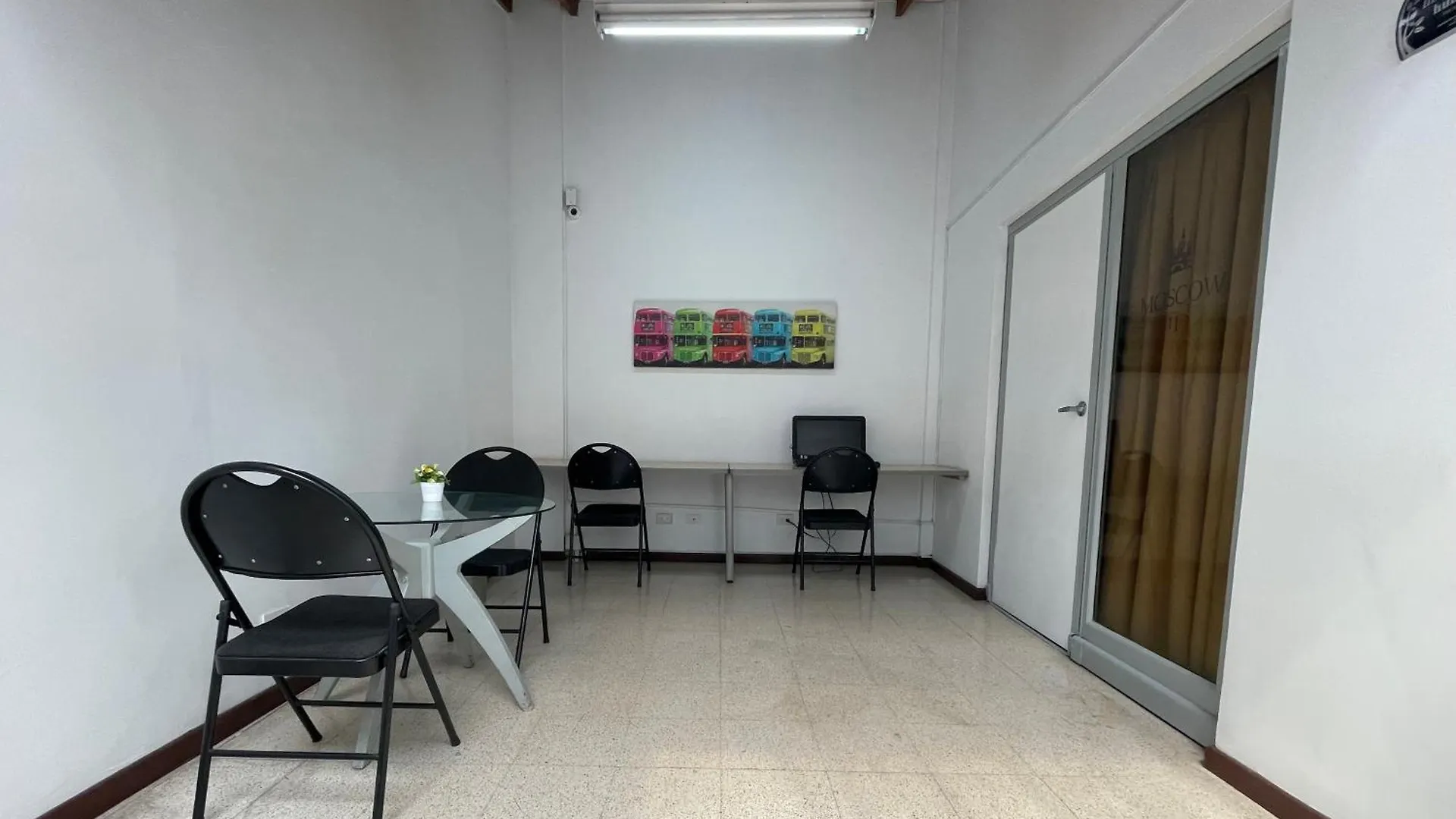 Hostal Lleras Calle 8 Medellin Colombia