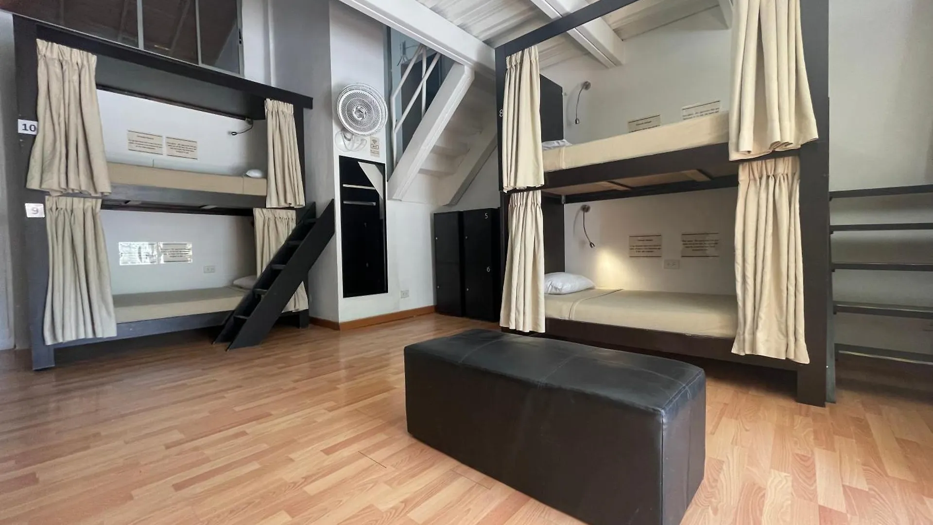 Hostal Lleras Calle 8 Medellin